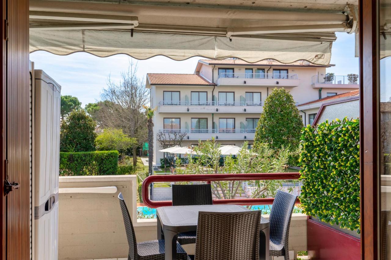 Azzurra Suite - Monolocale Con Piscina E Wifi Сірміоне Екстер'єр фото