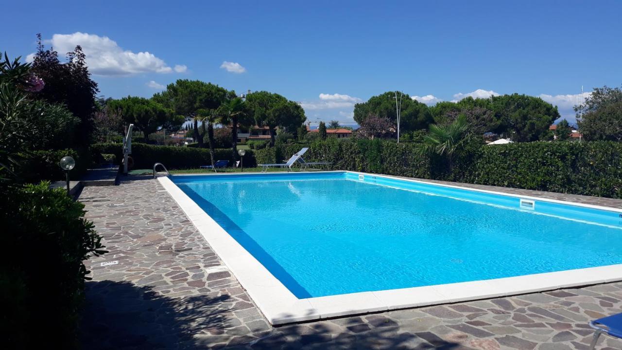 Azzurra Suite - Monolocale Con Piscina E Wifi Сірміоне Екстер'єр фото